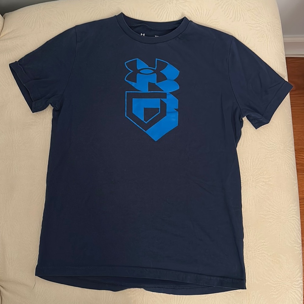 Under Armour t shirt